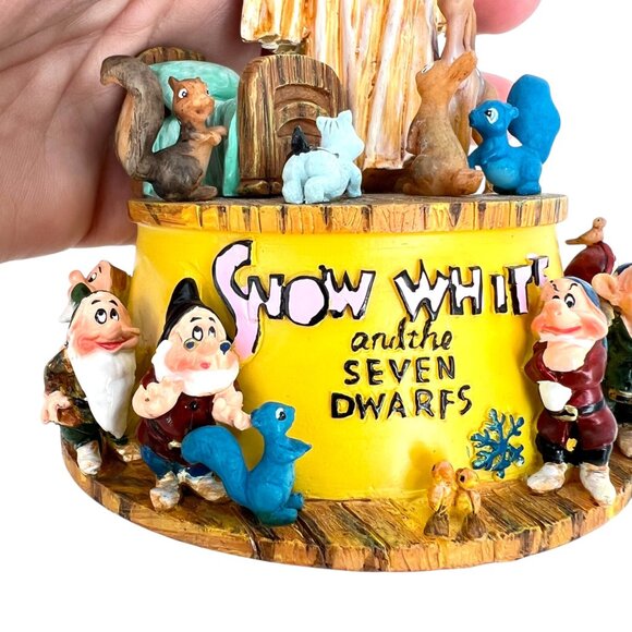 Snow White And The Seven Dwarfs Whistle While You Work Music Box - Picture 10 of 15